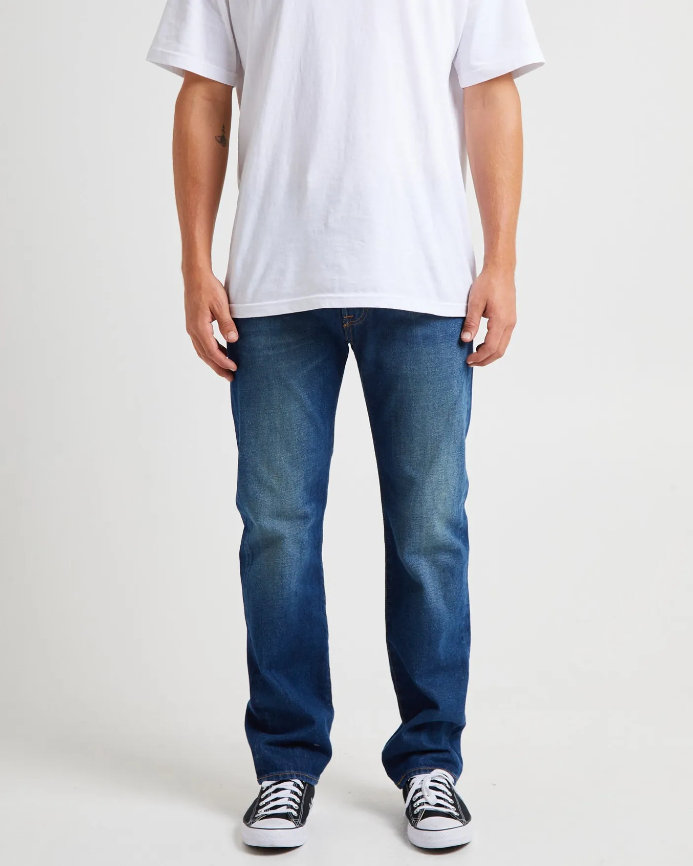 555 '96 Relaxed Straight Denim Jeans