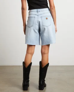 95 Baggy Denim Shorts in Saskia