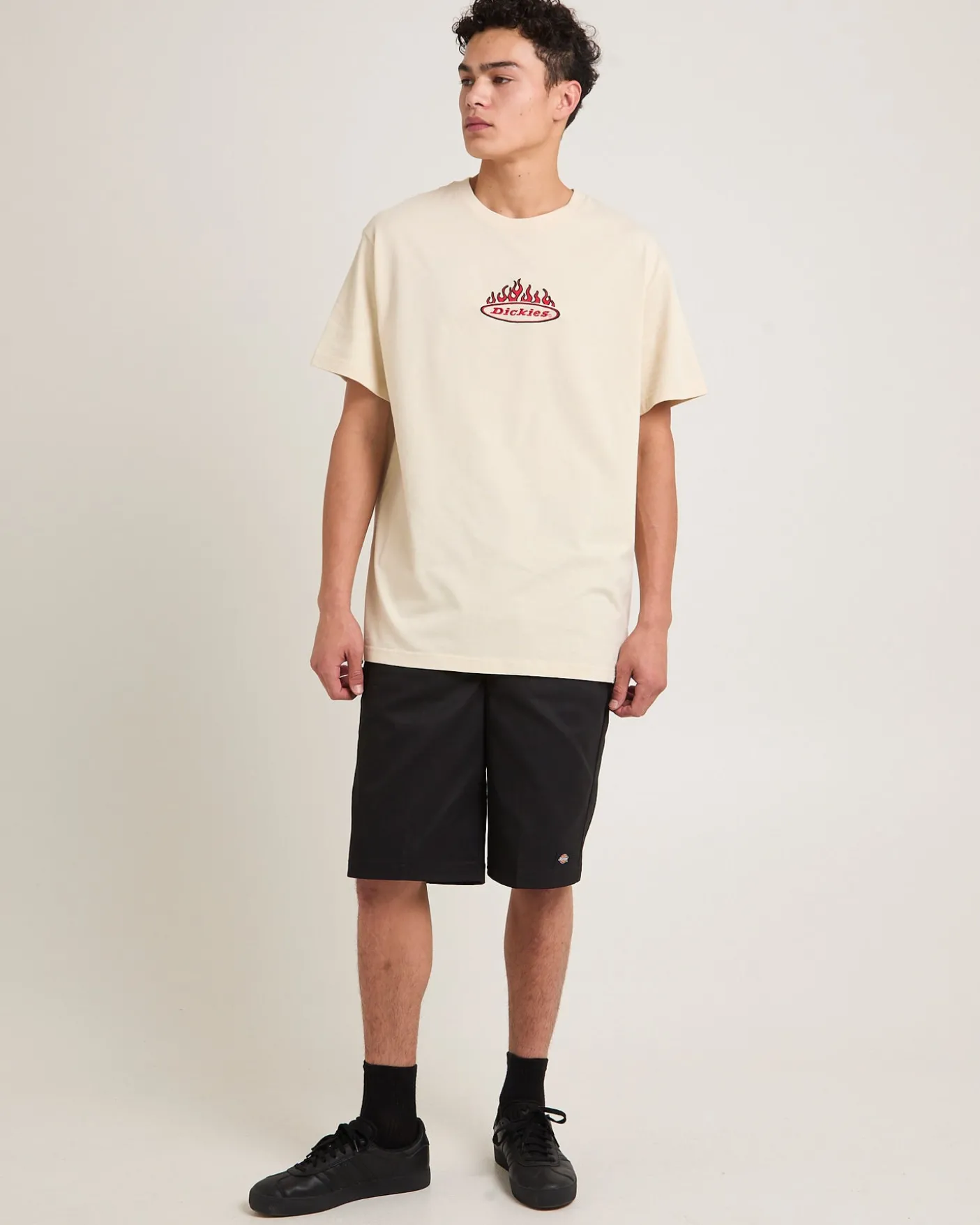 13 Inch Multi Pocket Shorts