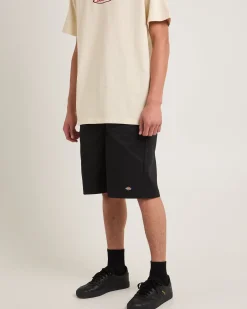 13 Inch Multi Pocket Shorts