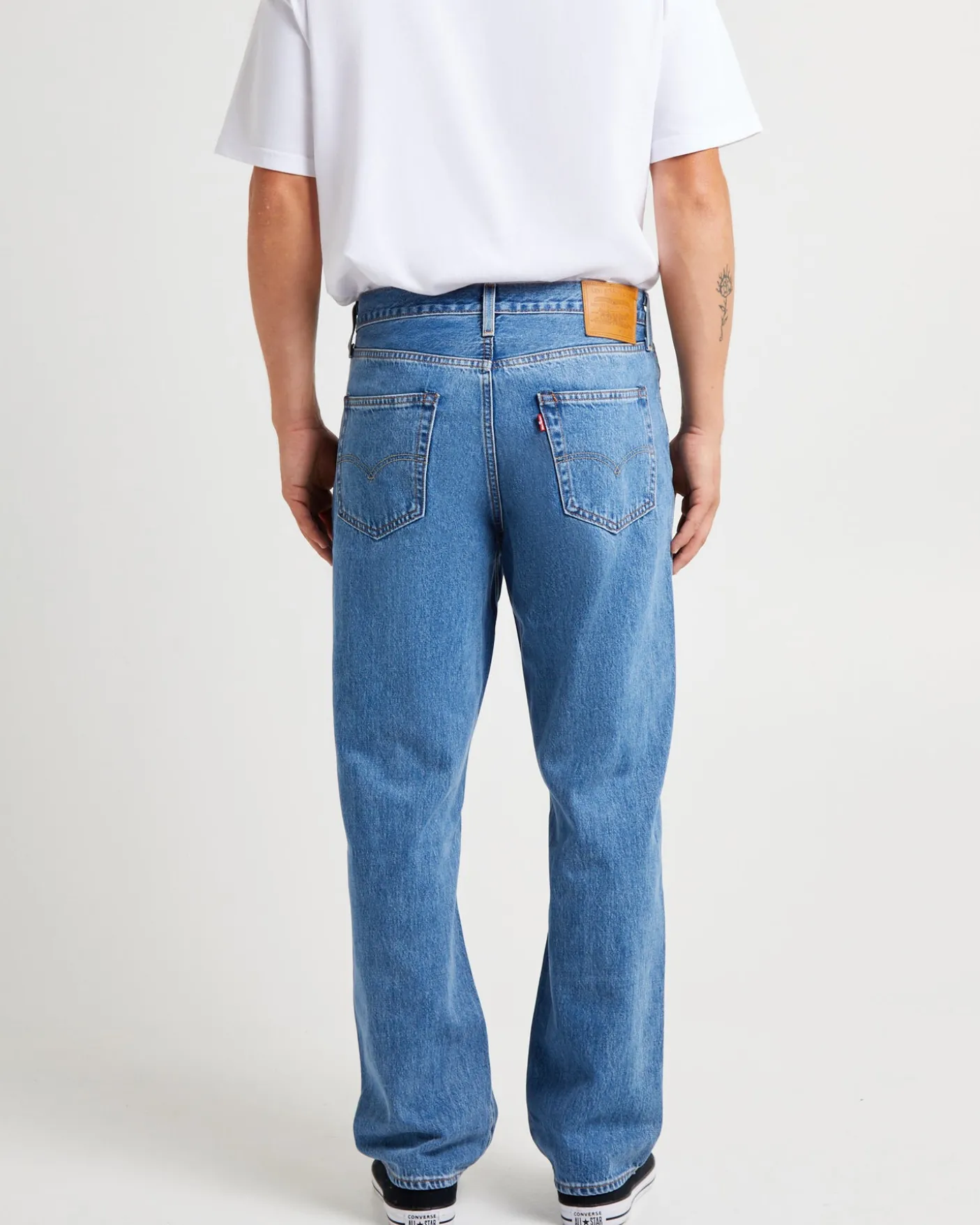 568 Stay Loose Denim Jeans Essentials