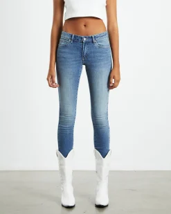 A 99 Low Rise Skinny Jeans Amalie Blue