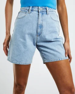 A Carrie Shorts