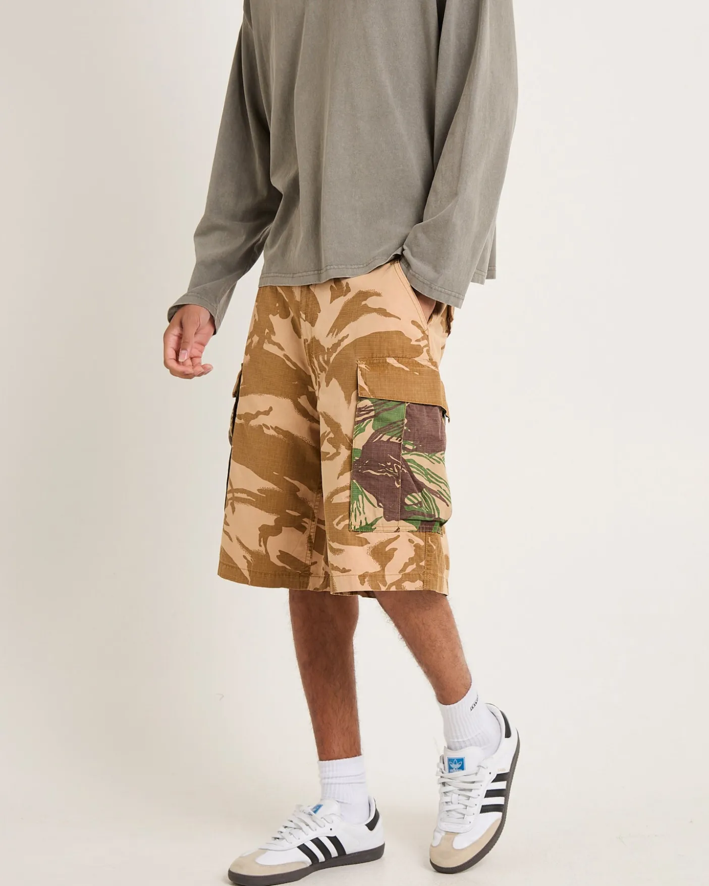 Arts & Crafts Cargo Shorts