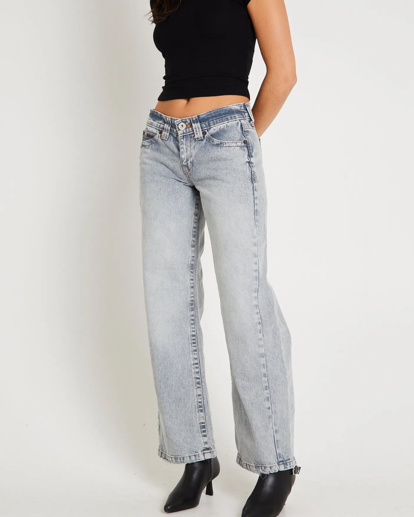 BDG Kayla Low-Rise Denim Jeans