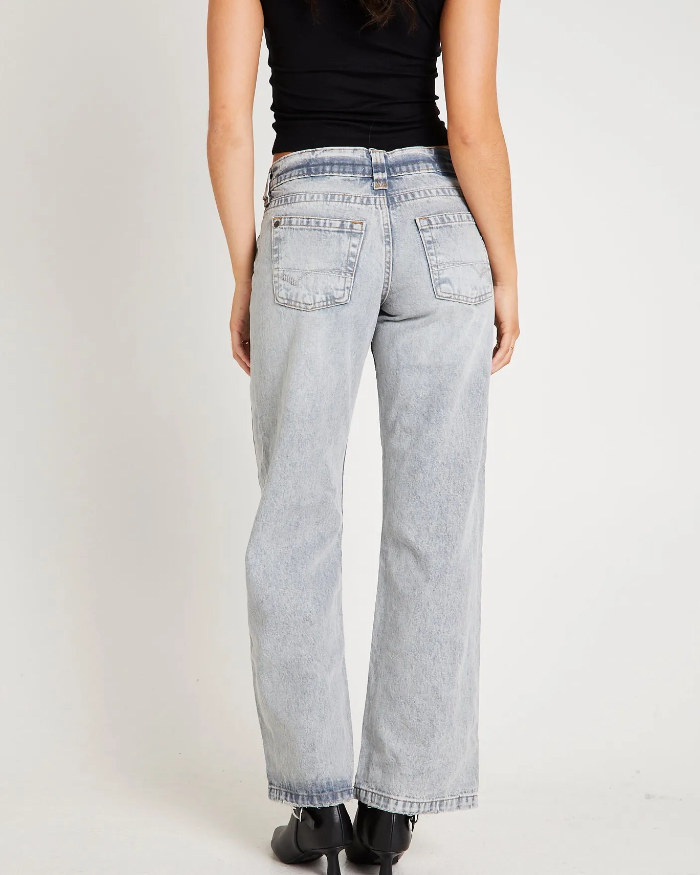 BDG Kayla Low-Rise Denim Jeans