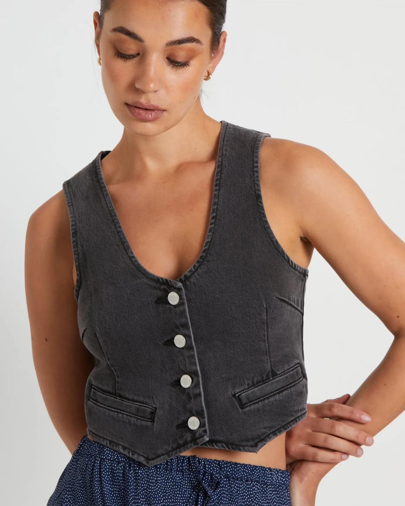 Dallas Denim Vest in Brad Black
