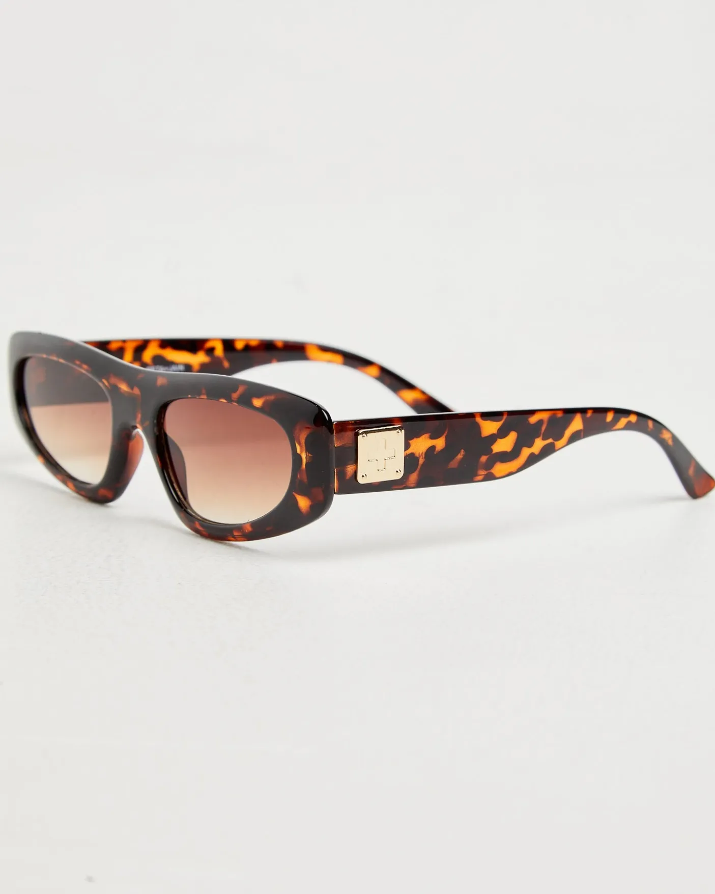 Dexter Sunglasses in Tort