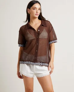Dimension Crochet Short Sleeve Shirt in Chocolate
