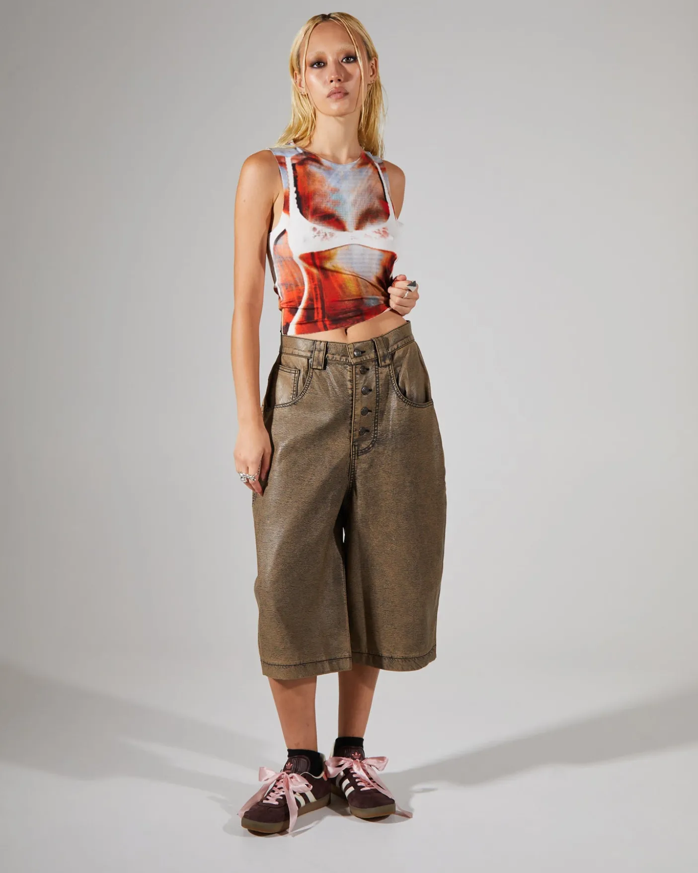Distressed PU Jorts Brown