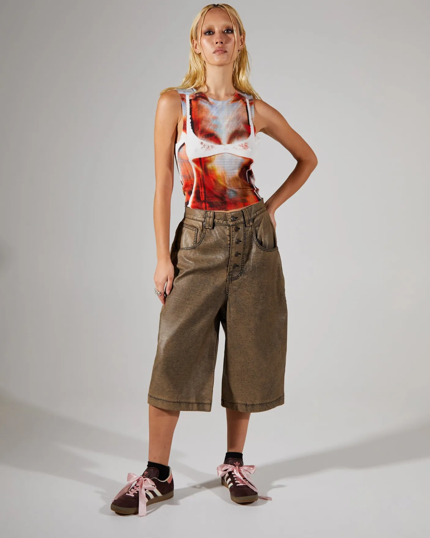 Distressed PU Jorts Brown