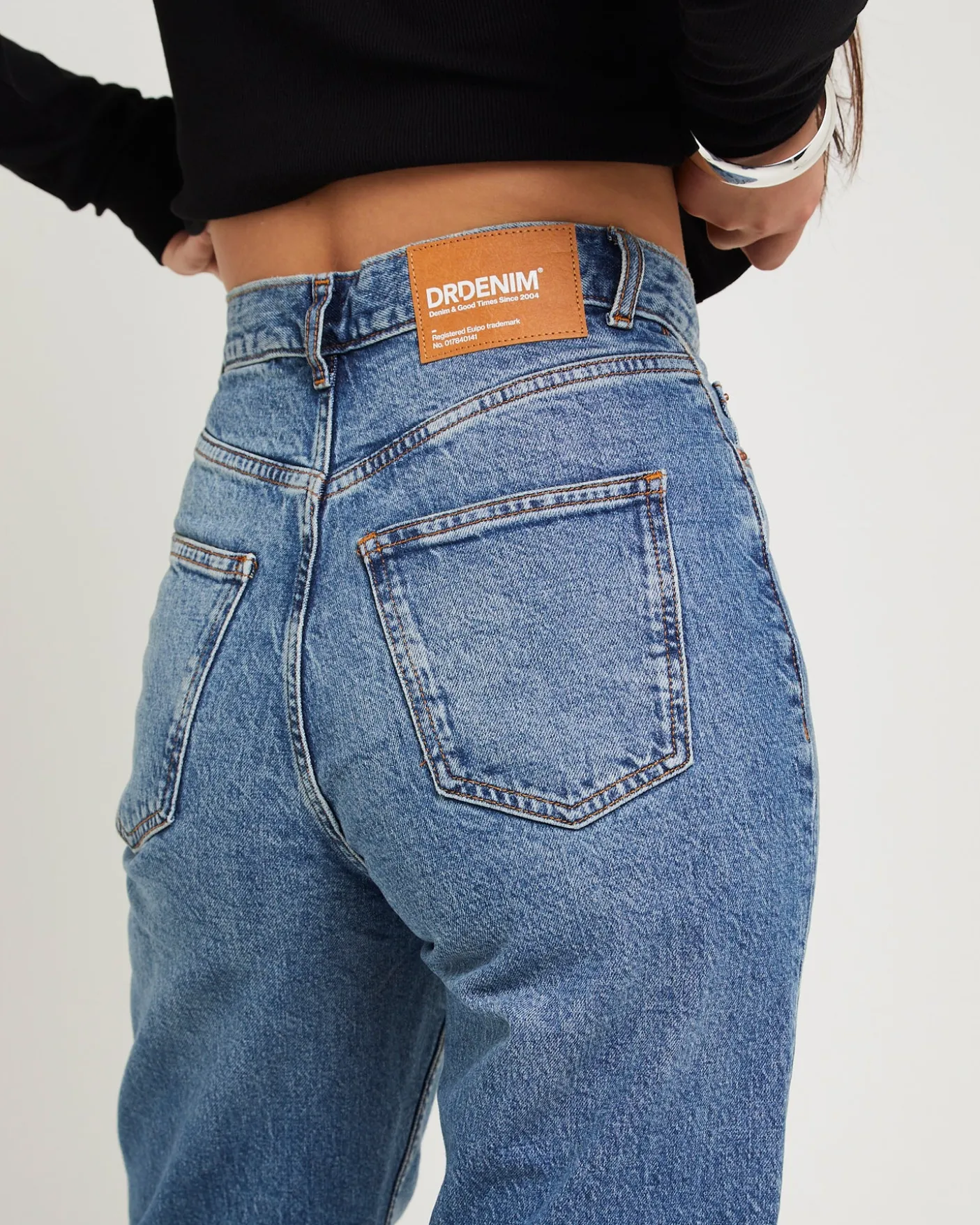 Echo Straight Denim Jeans Bay Sky Fade