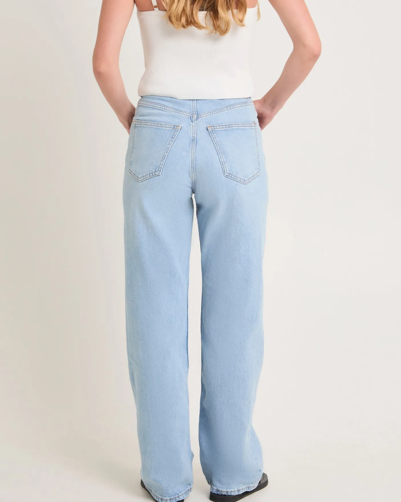 Echo Straight Denim Jeans Bay Sky Fade