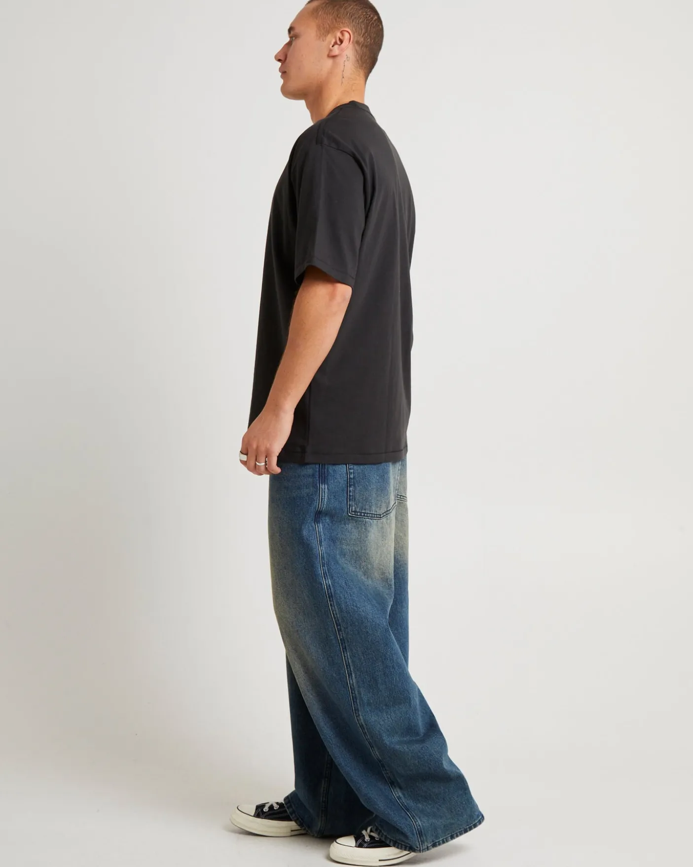 Everyday Slacker T-Shirt Worn Black