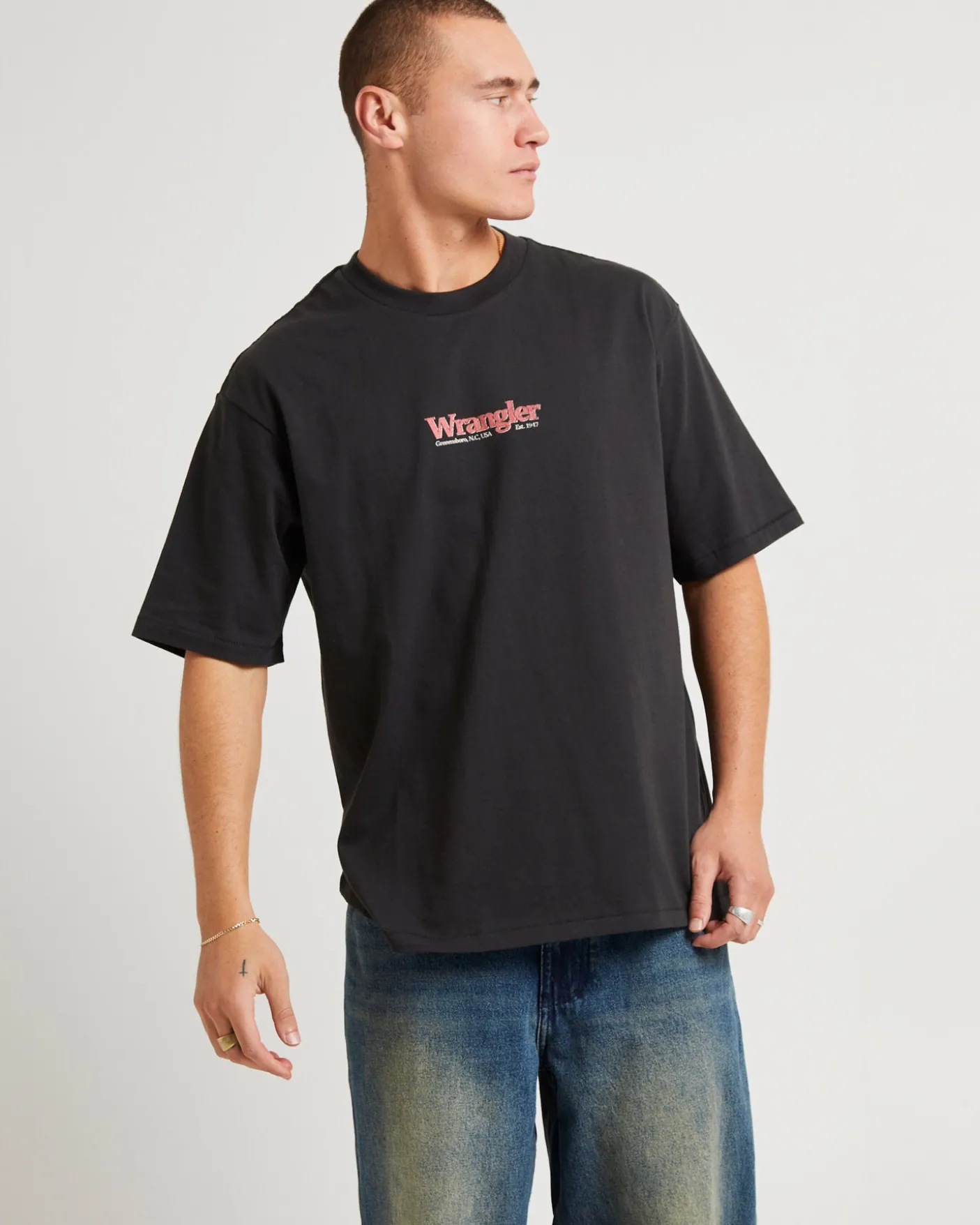 Everyday Slacker T-Shirt Worn Black