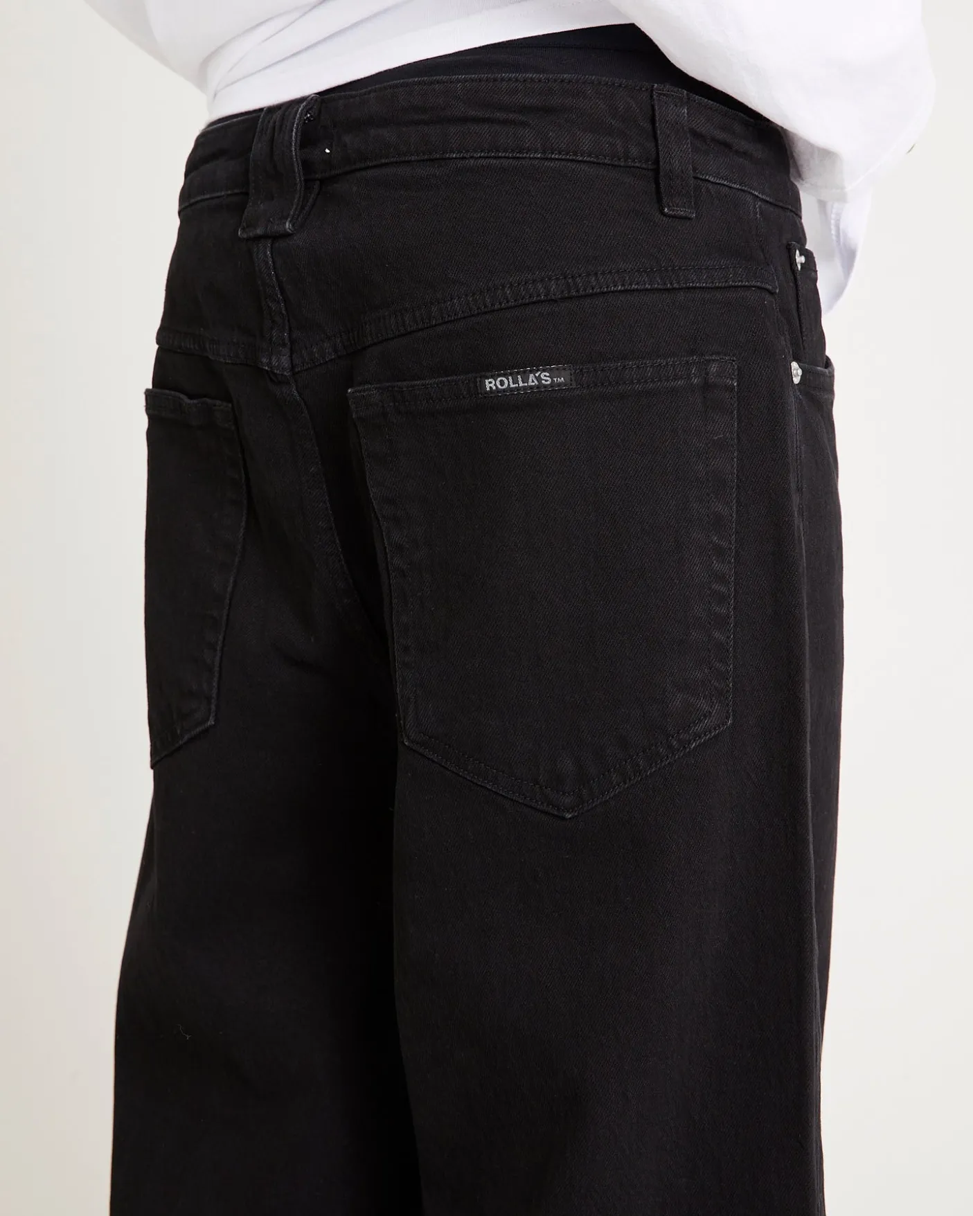 Ezy Barrel Denim Jeans Forever Black