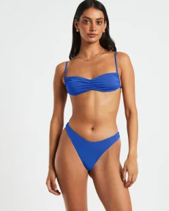 Gather Front Top