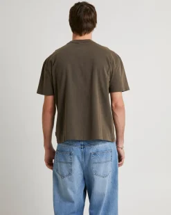 Gaze Cropped T-Shirt