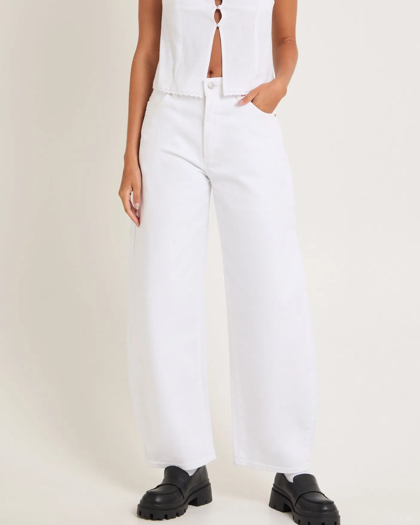 Gigi Barrel Denim Jeans
