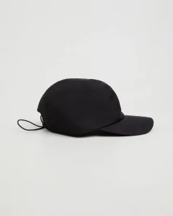 Hiking Cap in Black