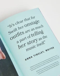 Icons Of Style: Taylor Swift