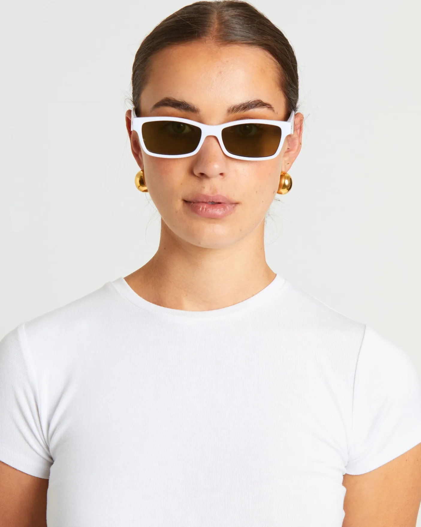 Le Sustain Plateaux Sunglasses in White/Moss Mono