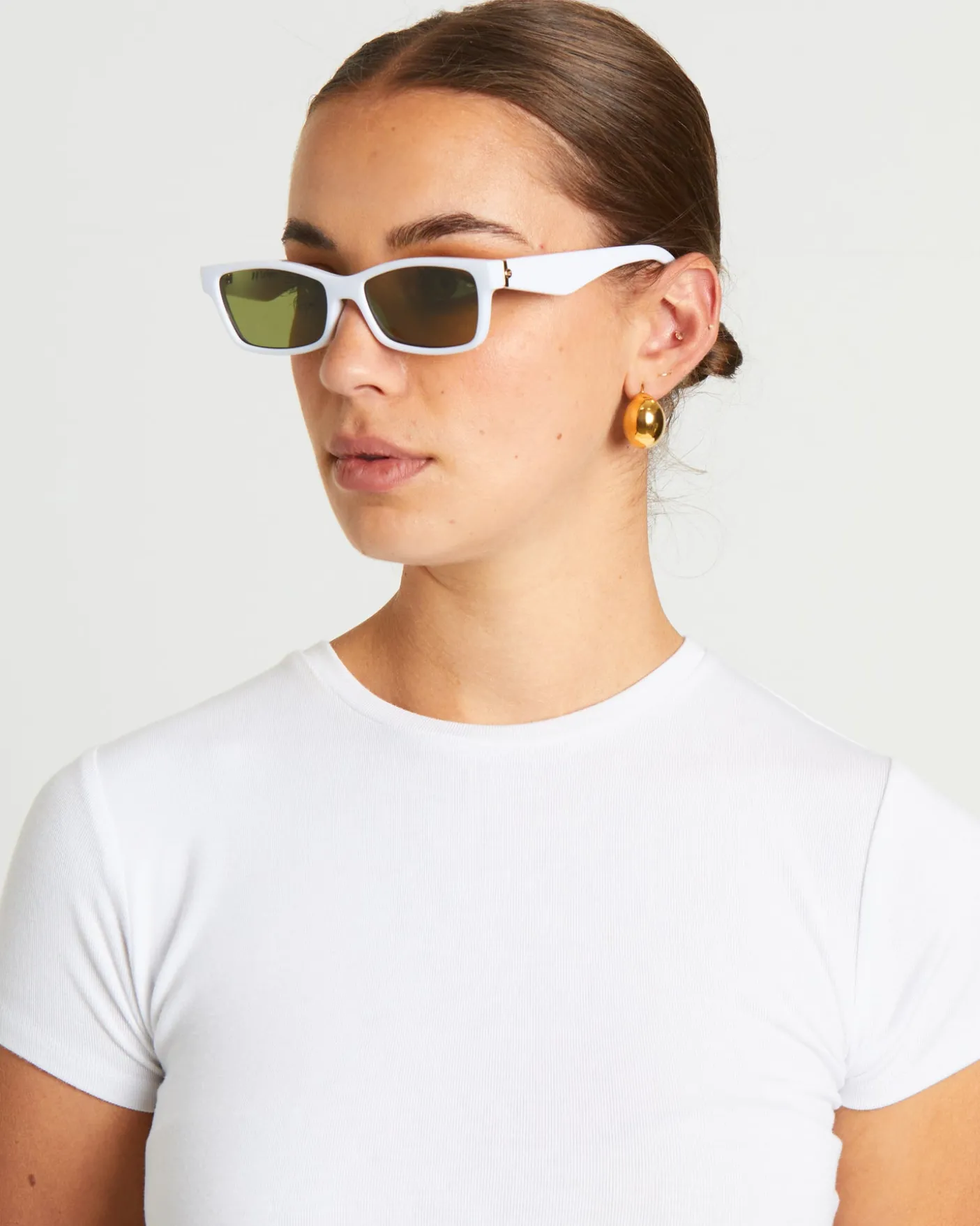Le Sustain Plateaux Sunglasses in White/Moss Mono