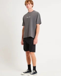 Leo T-Shirt