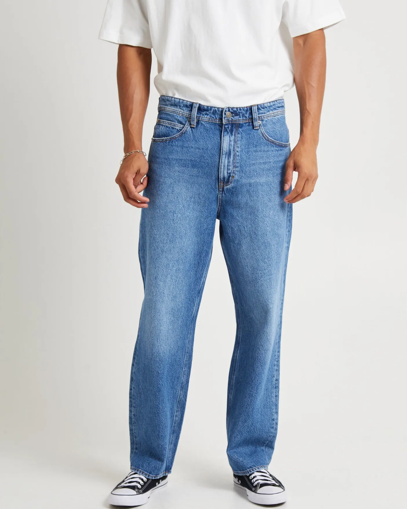 L-Four Baggy Denim Jeans Turntable