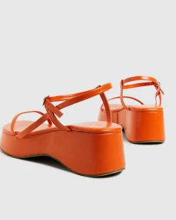 Lola Flatform