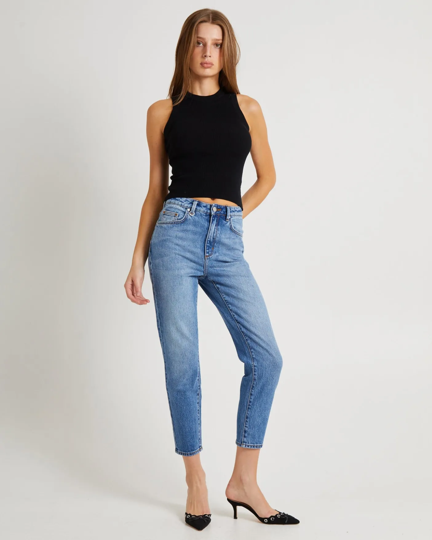 Lola Mom Jeans Fazed