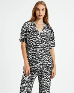 Lola Short Sleeve Zebra Black