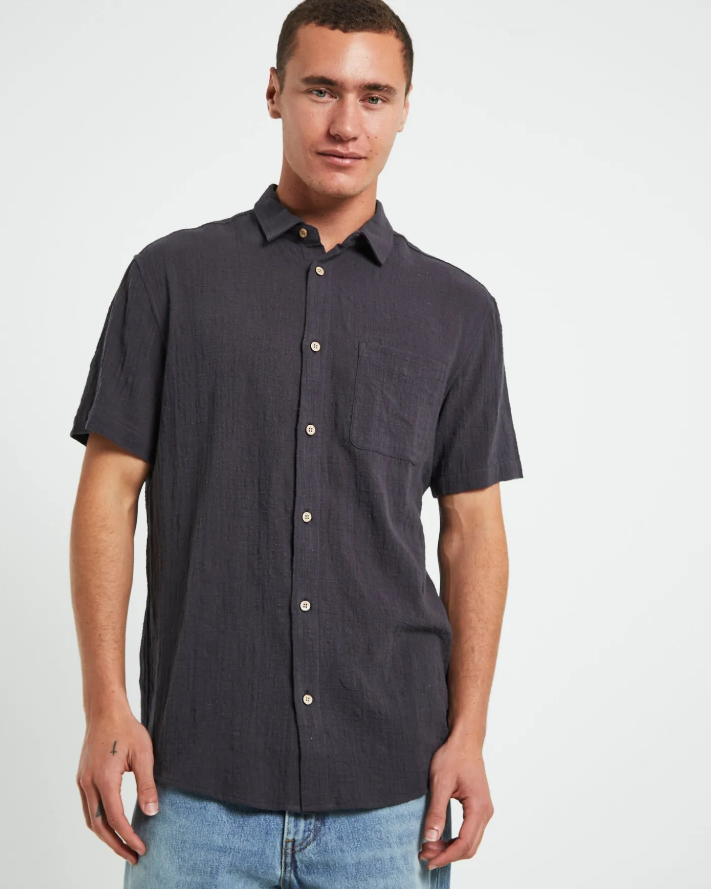 Louie Shirt in Black