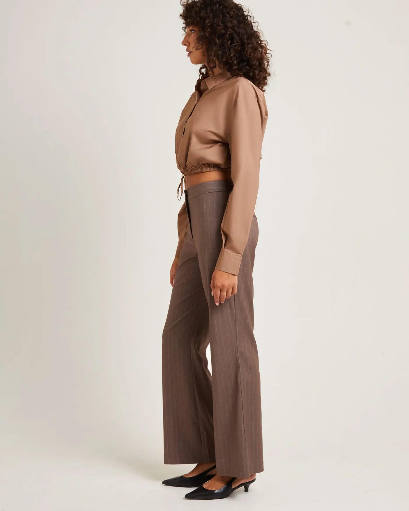 Lucy Drawstring Poplin Long Sleeve Shirt in Chocolate