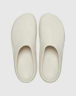 Mellow Recovery Clogs