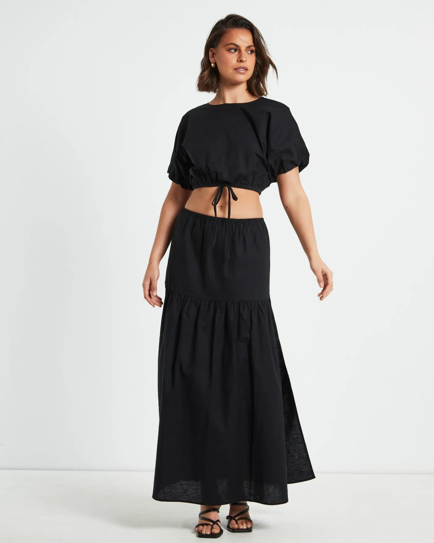Melody Linen Puff Short Sleeve T-Shirt in Black