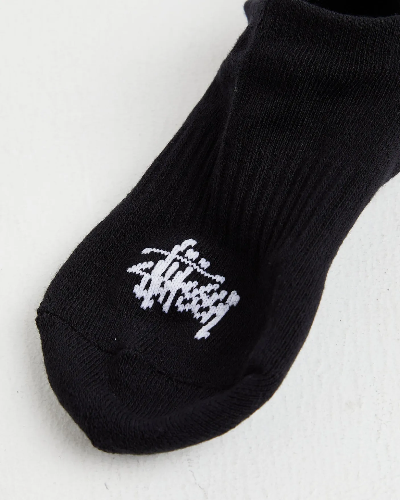 Mens Graffiti No Show Socks 3 Pack in Black