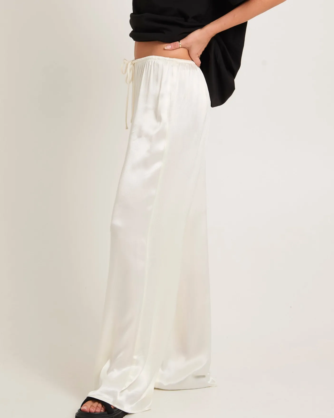 Meredith Satin Mid Rise Pants