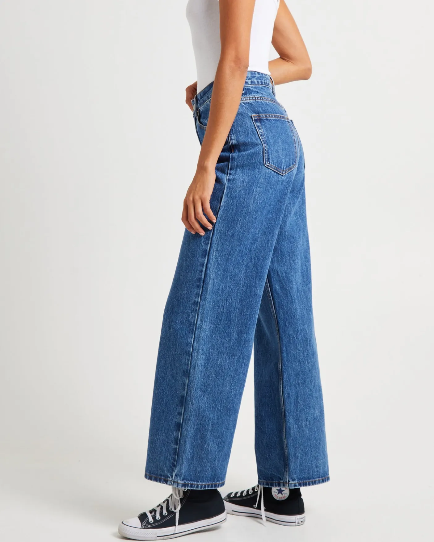 Misty High & Wide Jeans