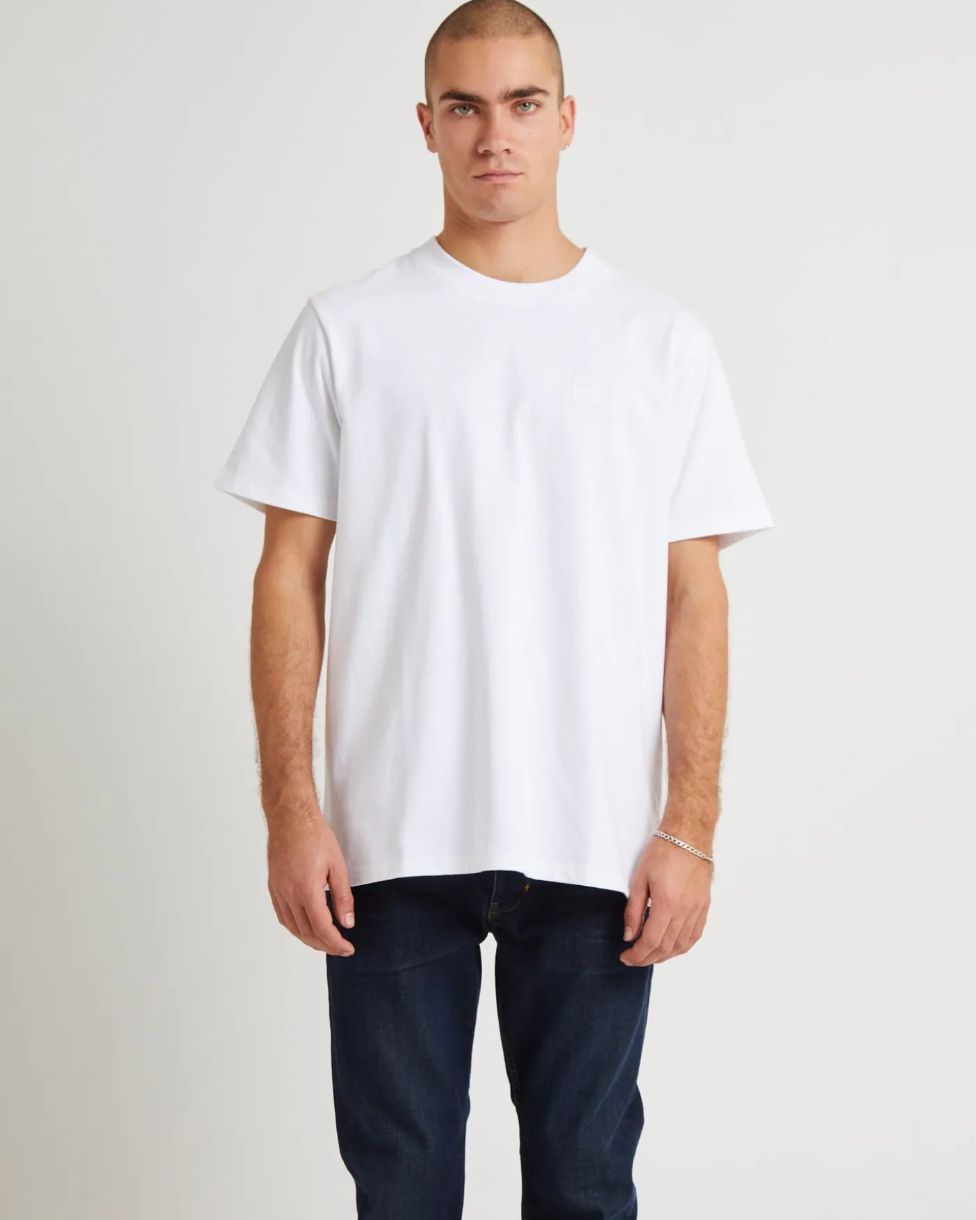 Neuw Premium T-Shirt