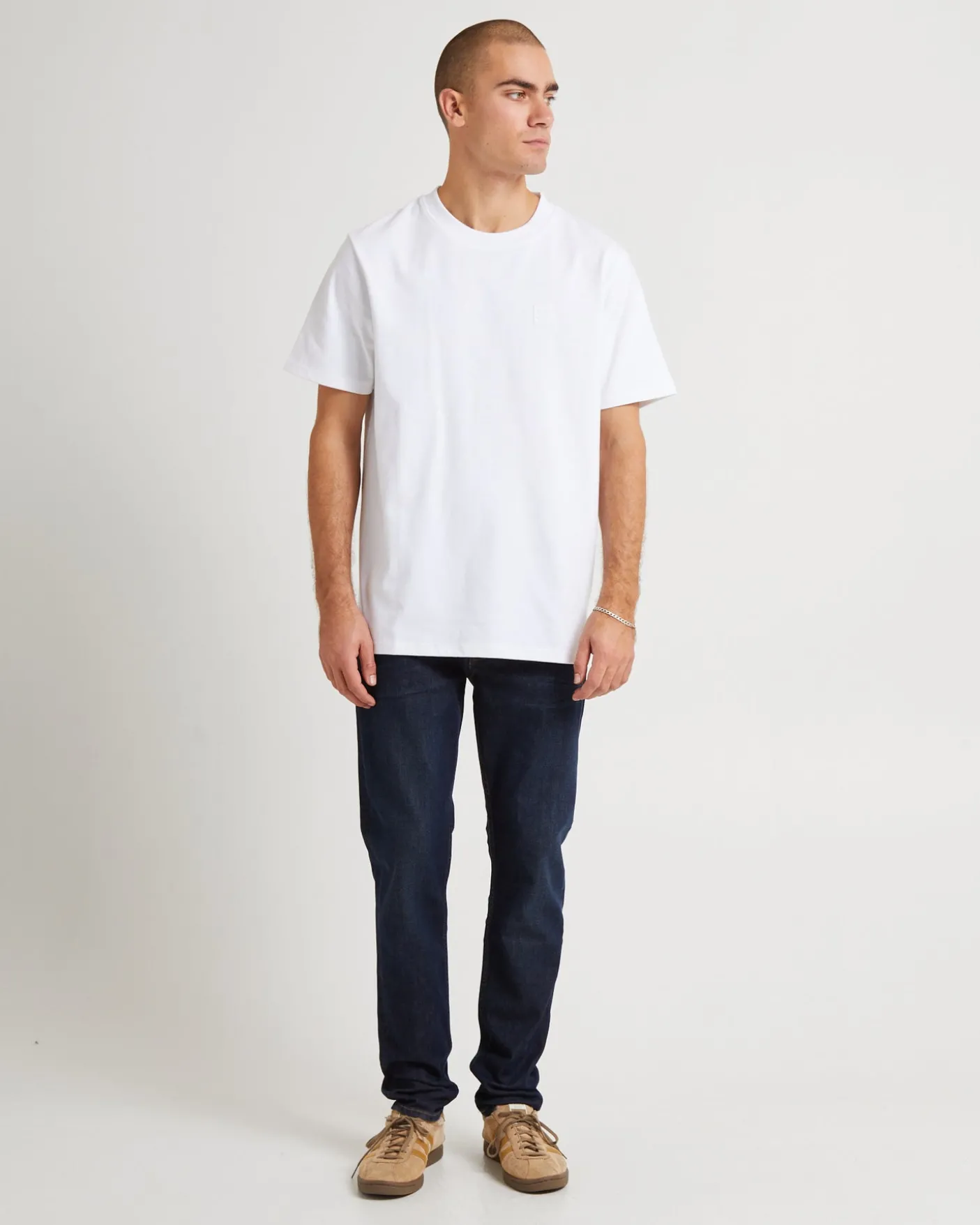 Neuw Premium T-Shirt
