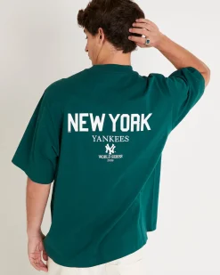 New York Yankees Script Boxy T-Shirt