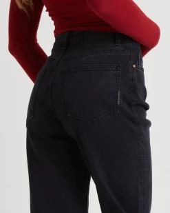 Nico Straight Denim Jeans Blackout