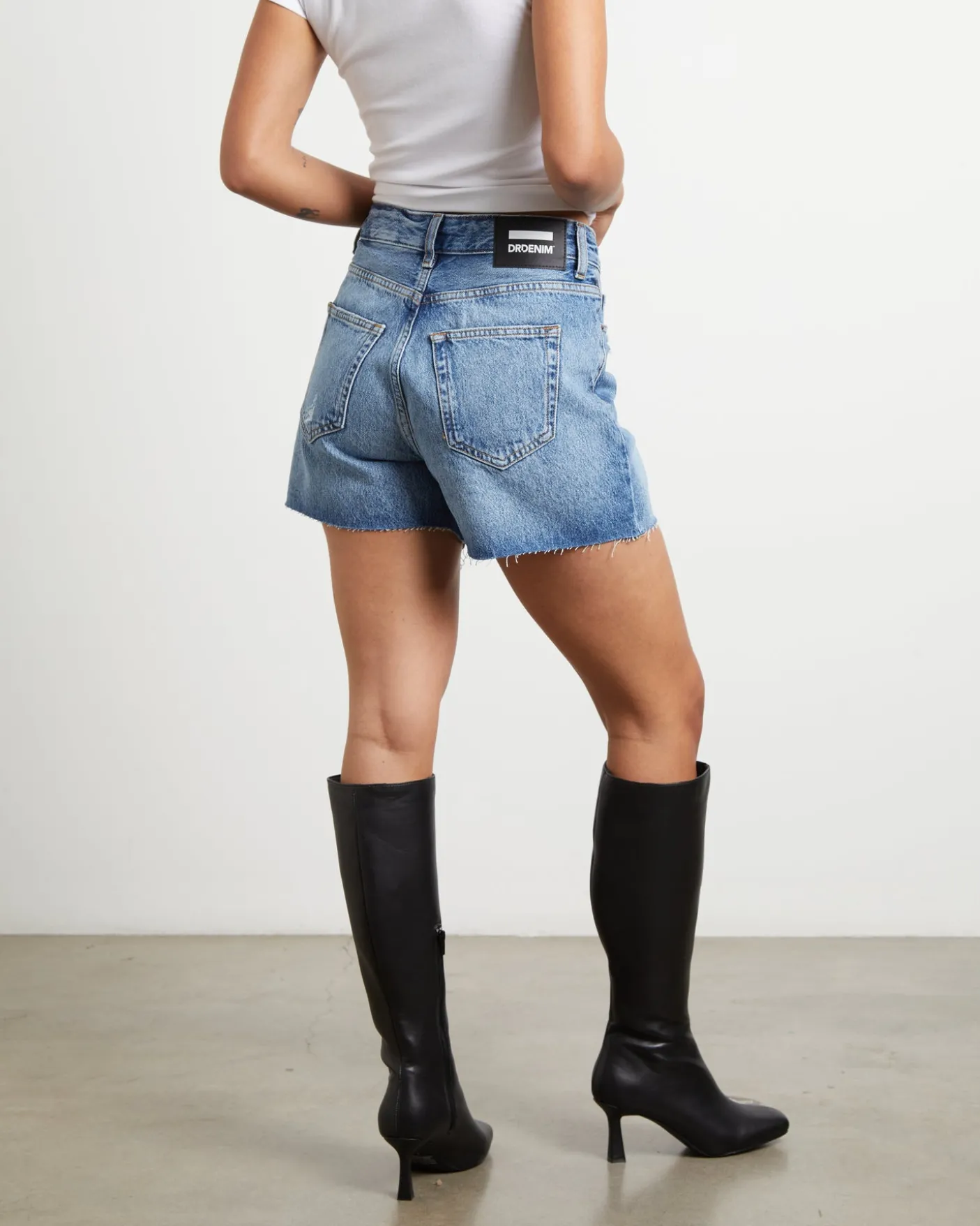Nora Denim Shorts Stream Sky Worn