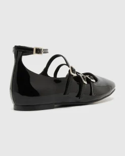 Odile Sandals in Black