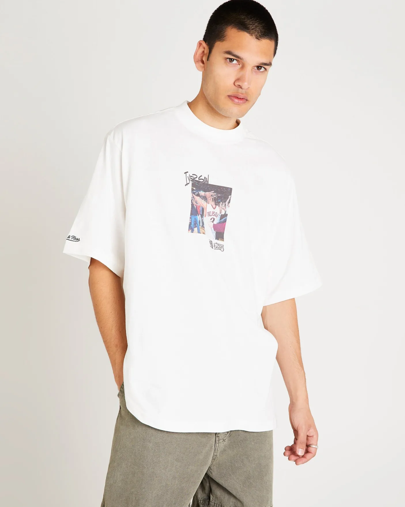 Philadelphia 76ers Allen Iverson Pre & Post Game T-Shirt