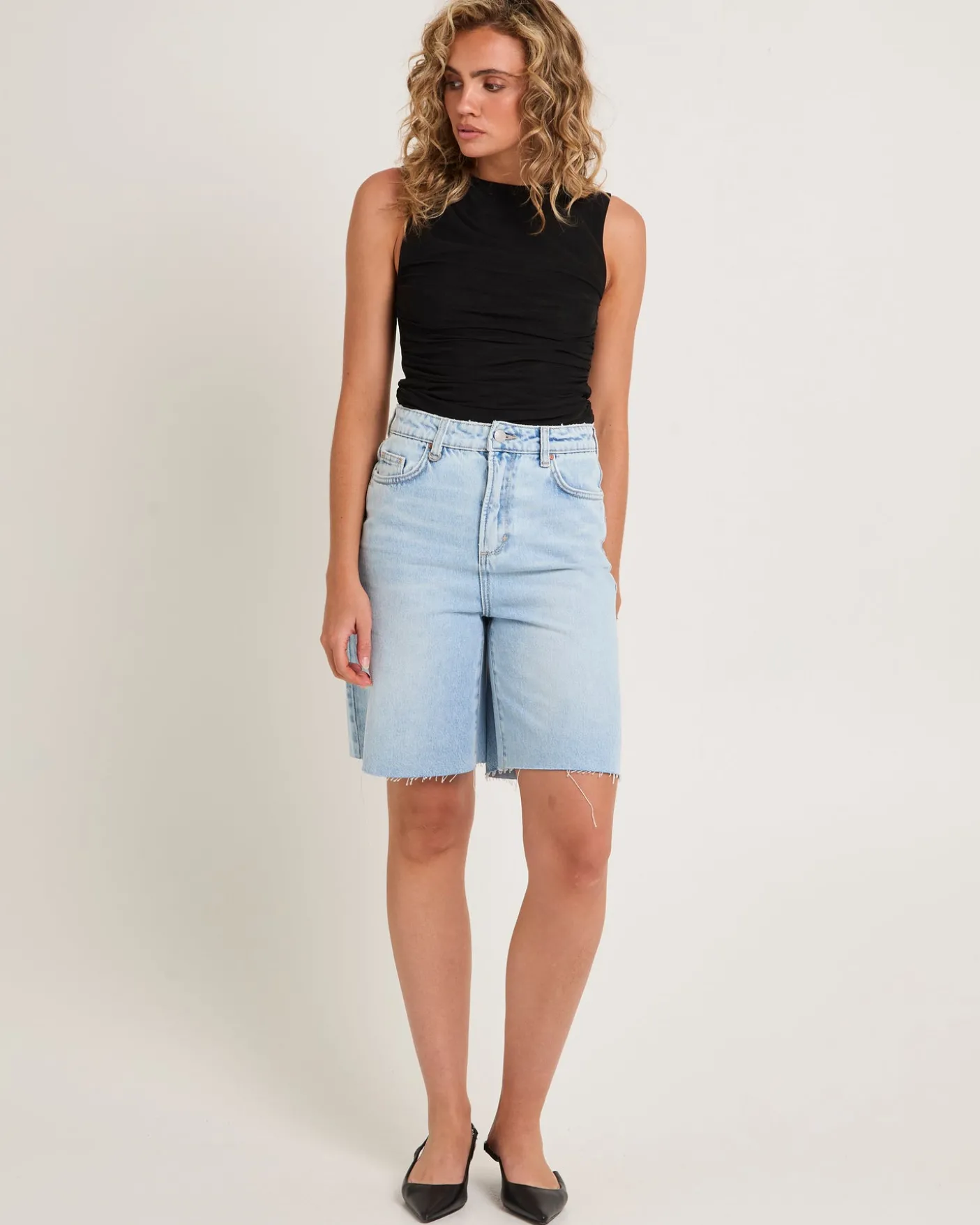 Phoebe Denim Shorts Jetlag
