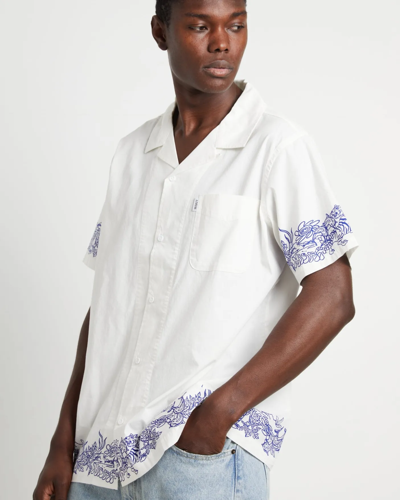 Precious Cosmos Short Sleeve Shirt in Washed White