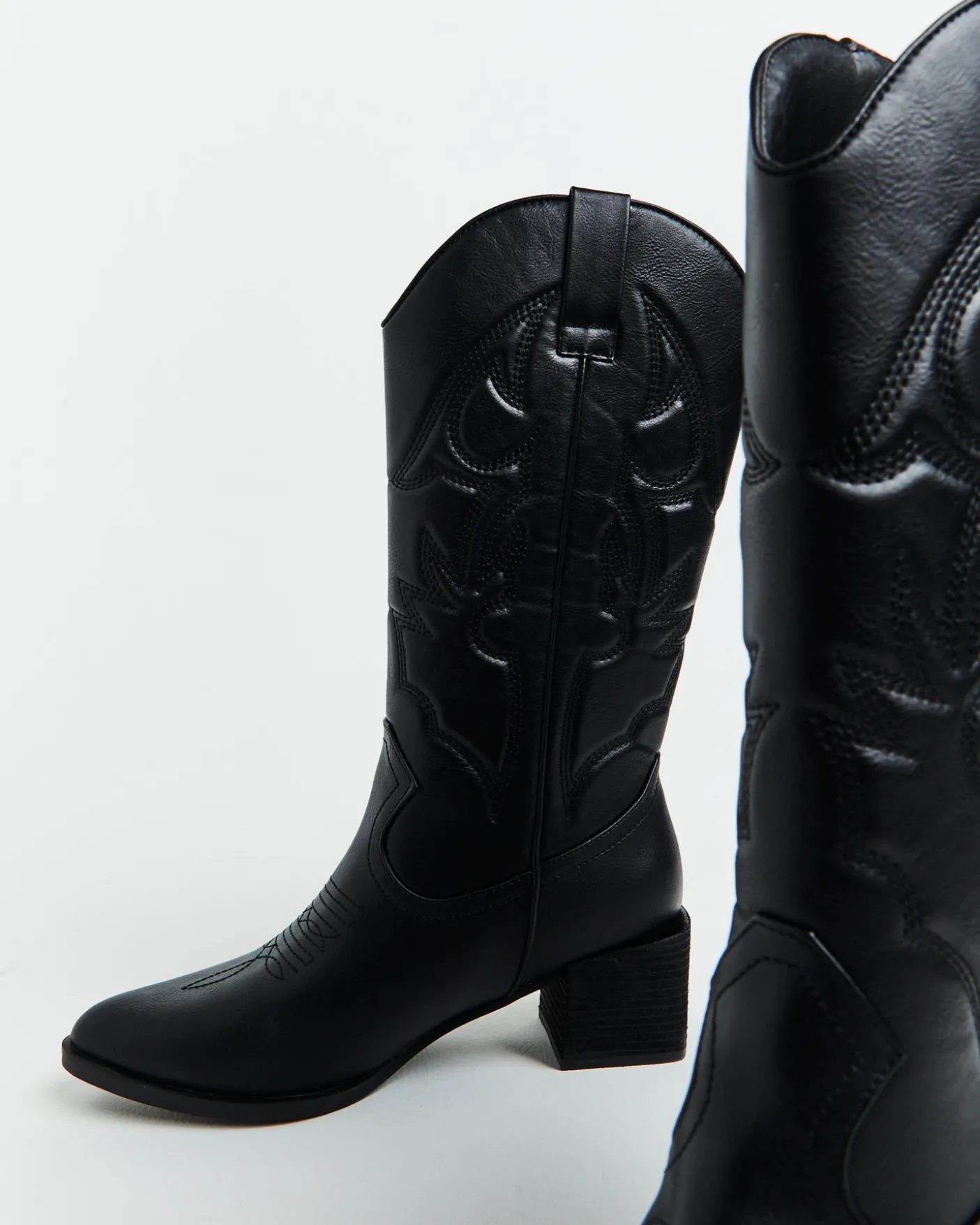 Ranger Cowboy Boot in Black
