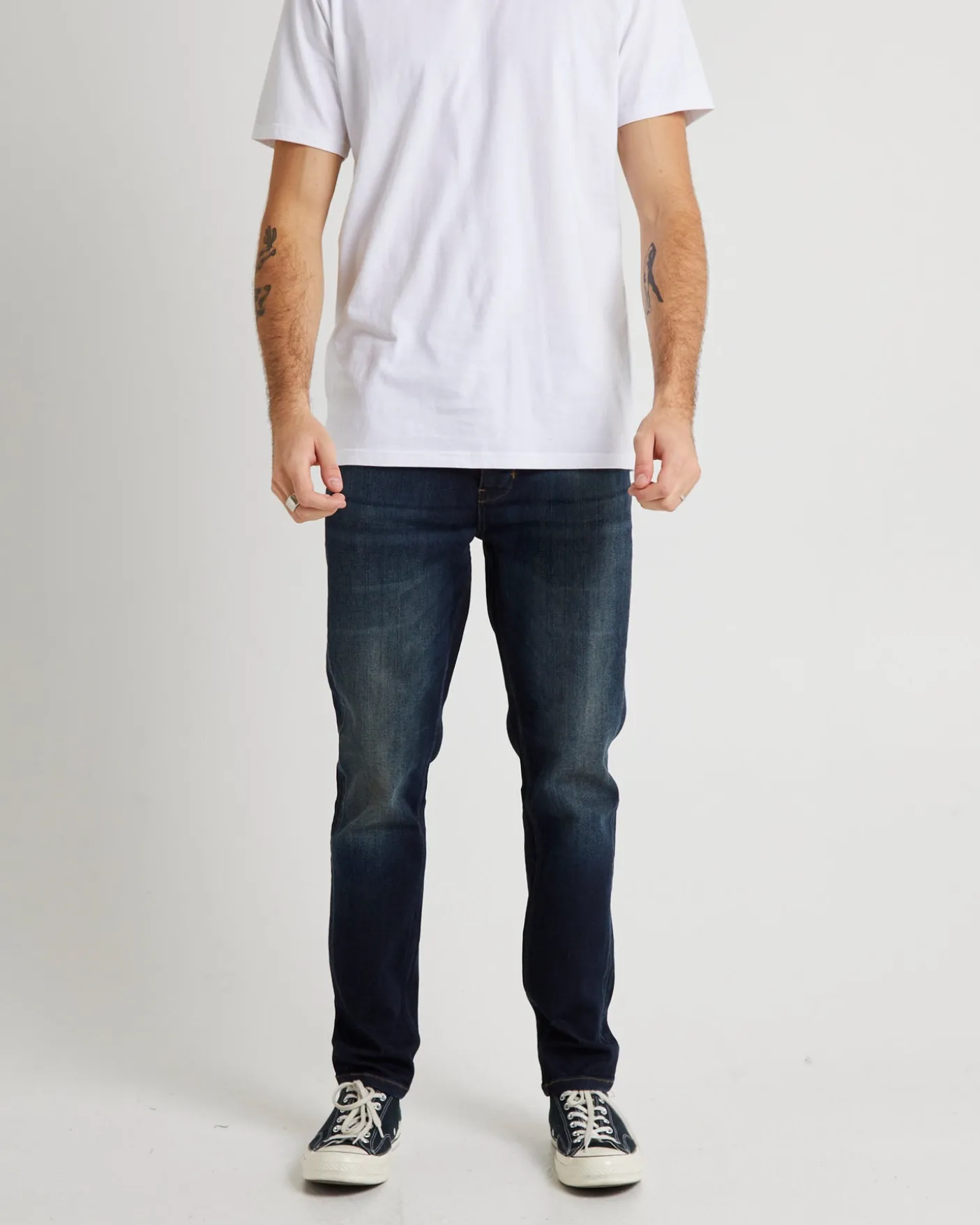 Ray Tapered Lost Denim Jeans